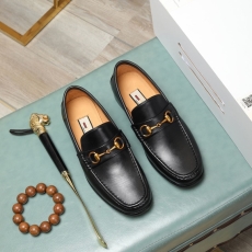 Gucci Leather Shoes